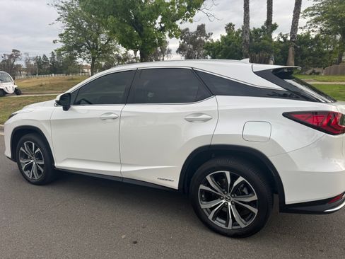 Used 2021 Lexus RX 450h AWD w/ Premium Package image 11