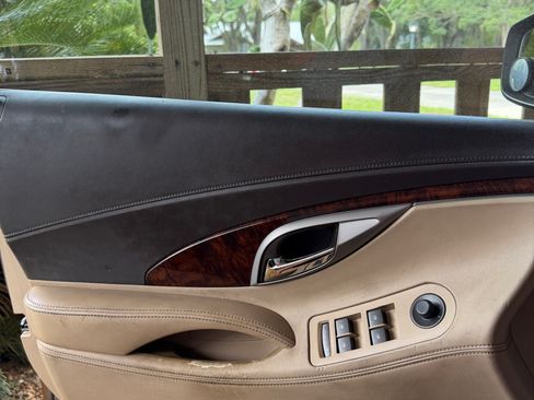 Used 2010 Buick LaCrosse CXL FWD image 13