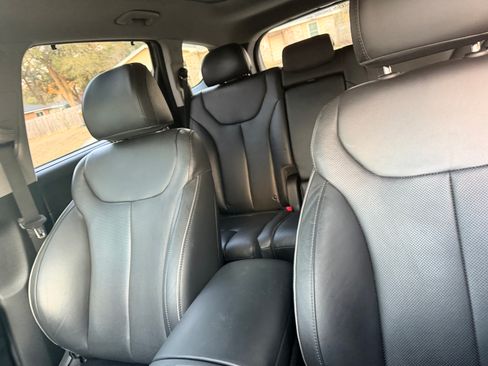 Used 2021 Hyundai Santa Fe Limited image 6