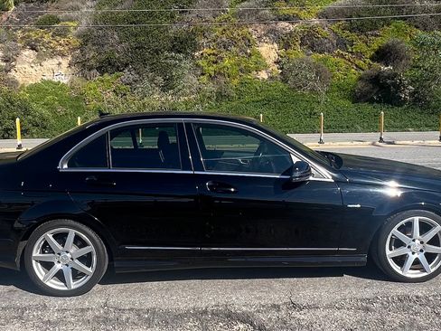Used 2012 Mercedes-Benz C 250 Sedan image 6