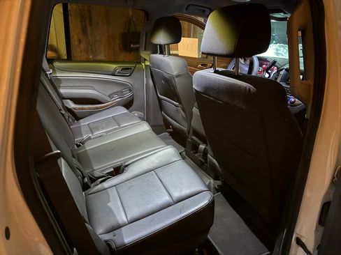 Used 2017 Chevrolet Tahoe 2WD w/ Remote Keyless Entry Package image 11