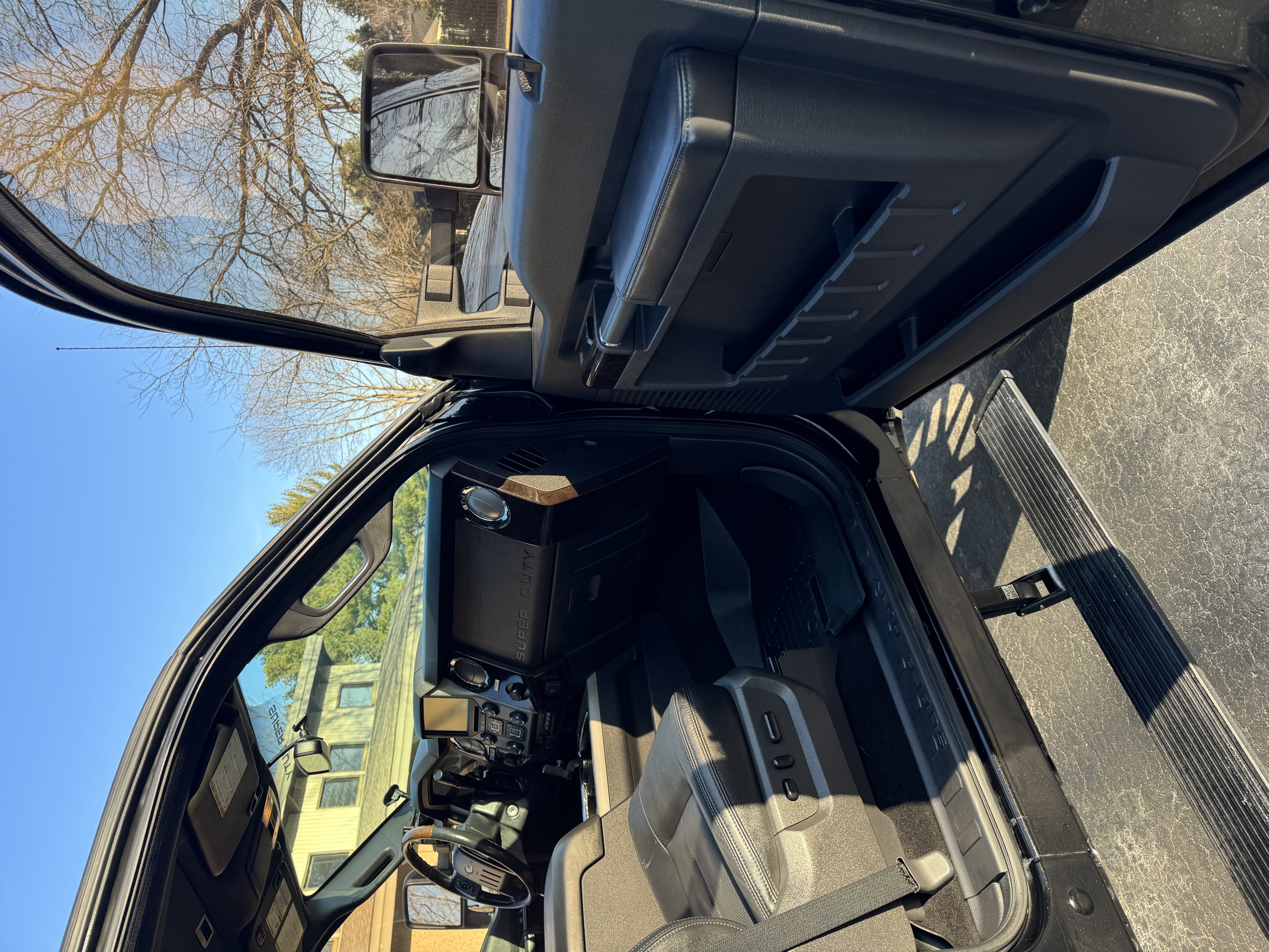 Used 2015 Ford F250 Platinum AWD/4WD image 9