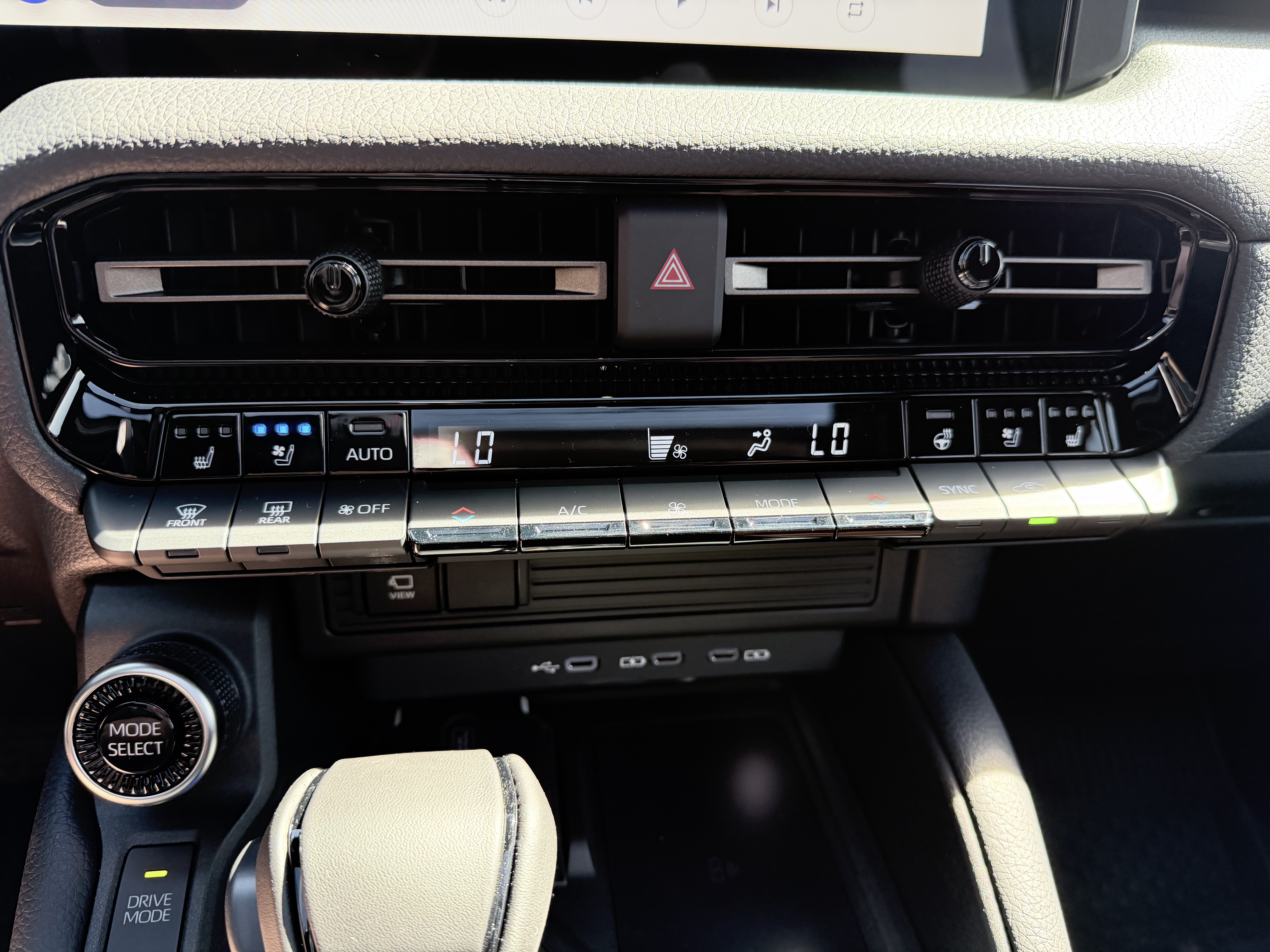 Used 2027 Toyota Land Cruiser w/ Premium Package AWD/4WD image 20