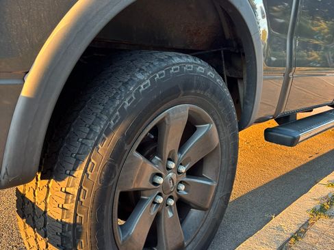 Used 2011 Ford F150 FX4 w/ FX Luxury Pkg image 11