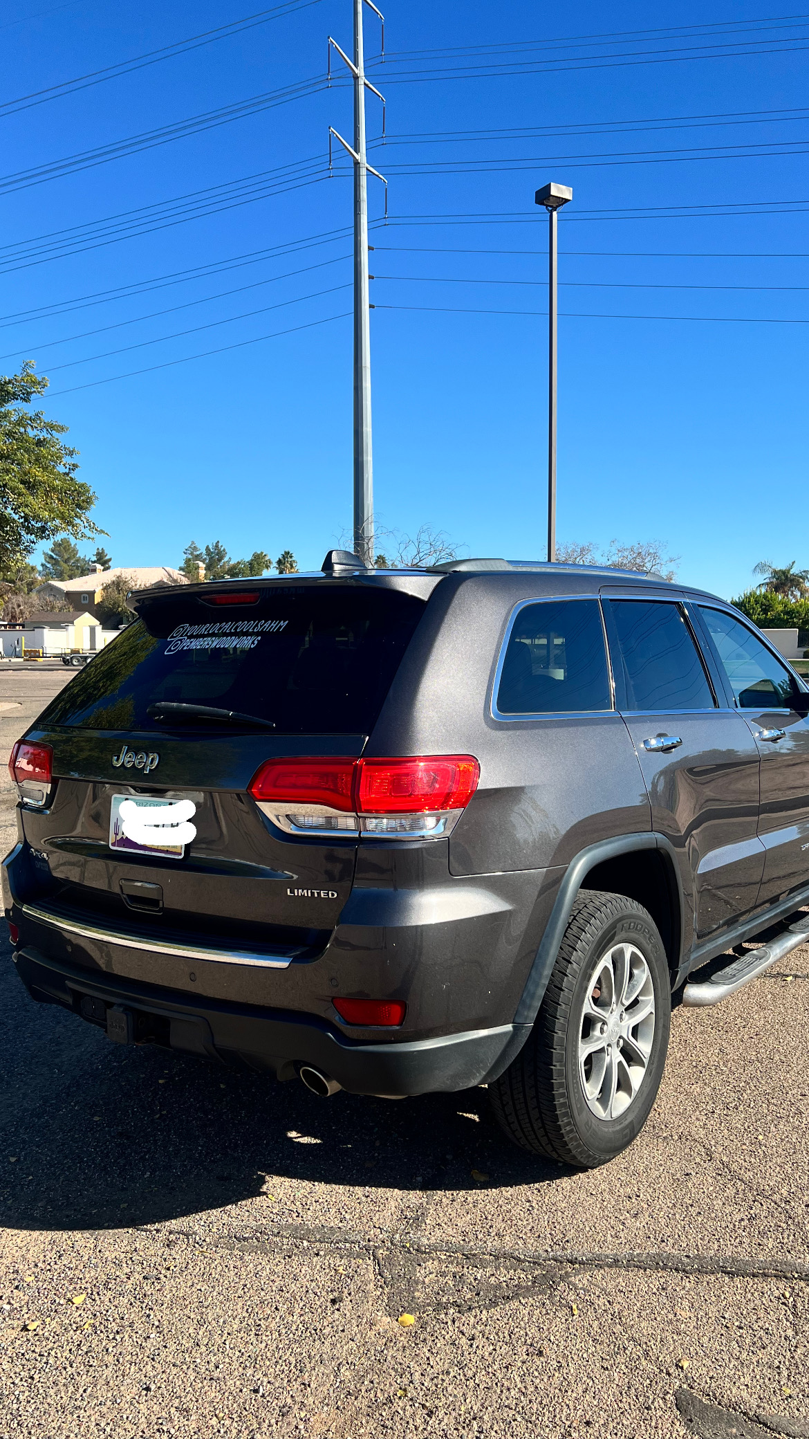 Used 2015 Jeep Grand Cherokee Limited w/ Trailer Tow Group IV AWD/4WD image 9