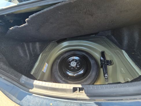 Used 2019 Toyota Corolla LE image 5