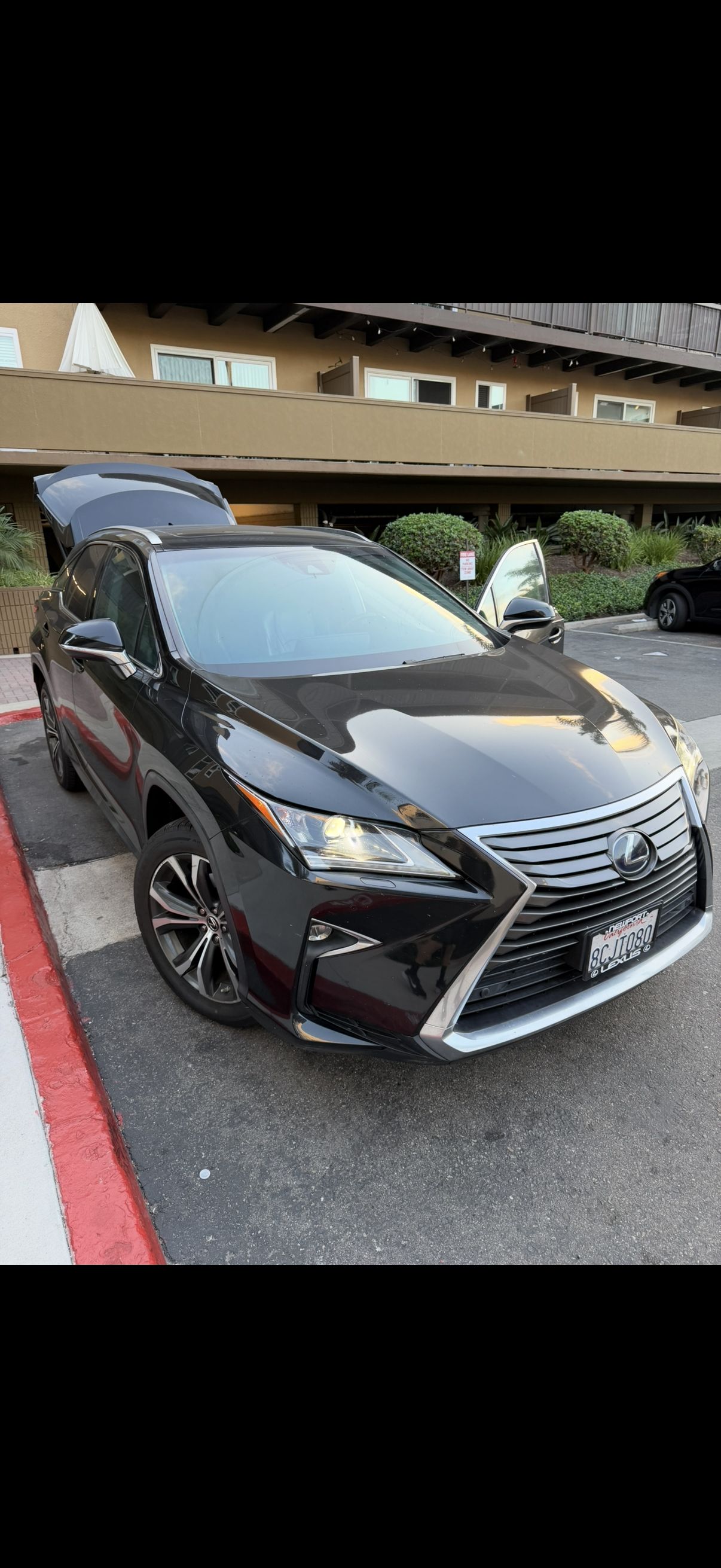 Used 2018 Lexus RX 450h AWD w/ Premium Package image 18