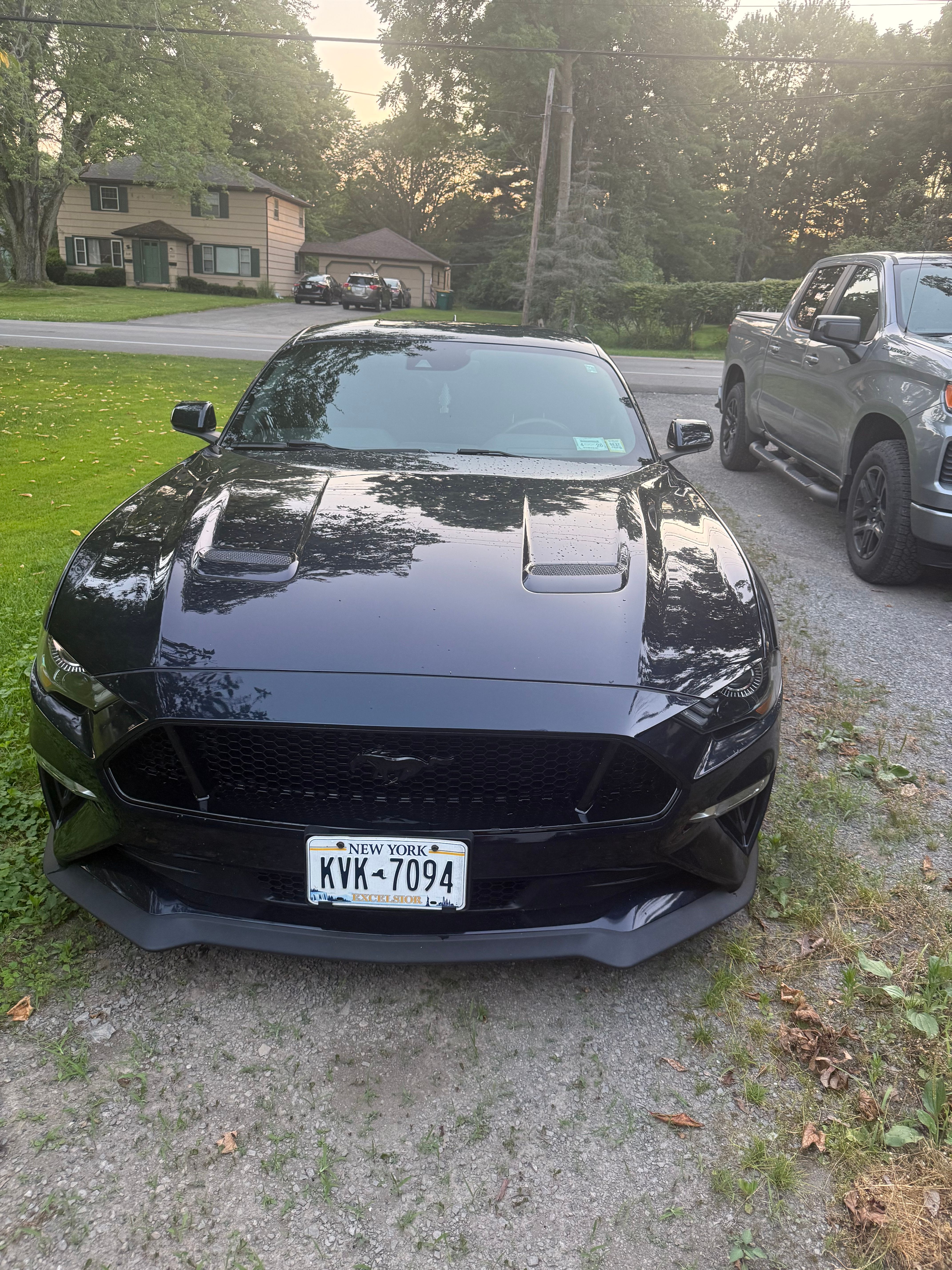 Used 2021 Ford Mustang GT Premium w/ GT Performance Package RWD image 5