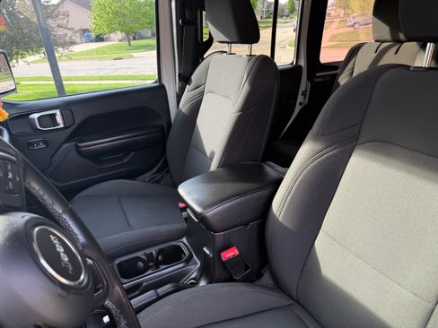 Used 2020 Jeep Wrangler Unlimited Sport S AWD/4WD image 4