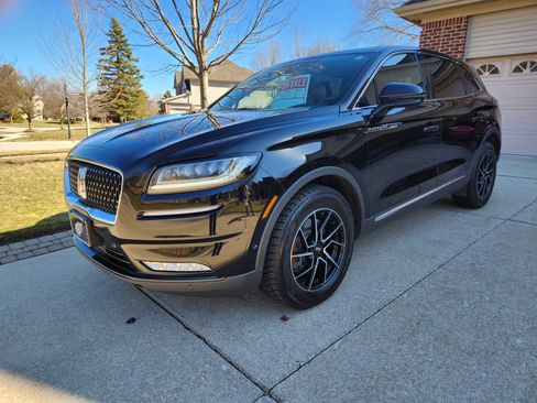 Used 2022 Lincoln Nautilus Reserve w/ Ultimate Package image 9