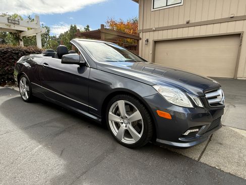 Used 2011 Mercedes-Benz E 550 Cabriolet image 10