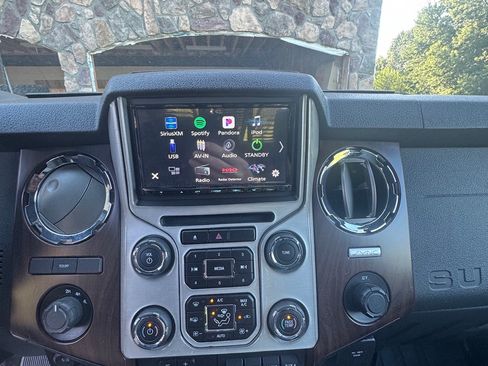 Used 2016 Ford F450 Lariat w/ Lariat Ultimate Package image 9