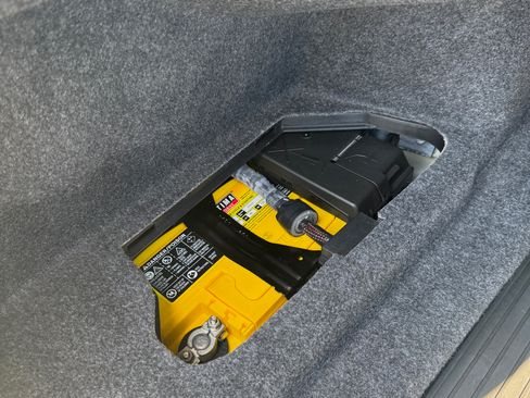 Used 2016 Cadillac CTS V w/ Carbon Fiber Package image 17