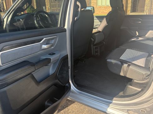 Used 2021 RAM 1500 Big Horn AWD/4WD image 9