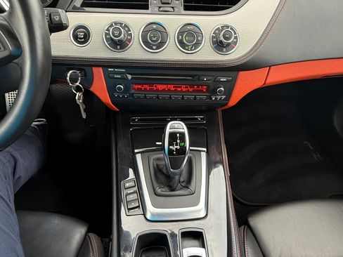 Used 2015 BMW Z4 sDrive28i RWD image 14