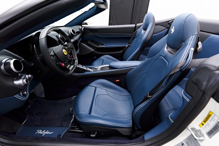 Used 2019 Ferrari Portofino RWD image 10