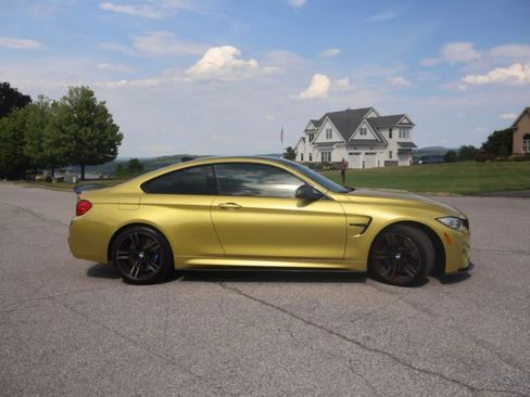 Used 2015 BMW M4 Coupe RWD image 9