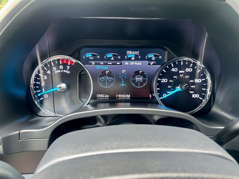 Used 2022 Ford F250 Lariat w/ Black Appearance Package AWD/4WD image 31