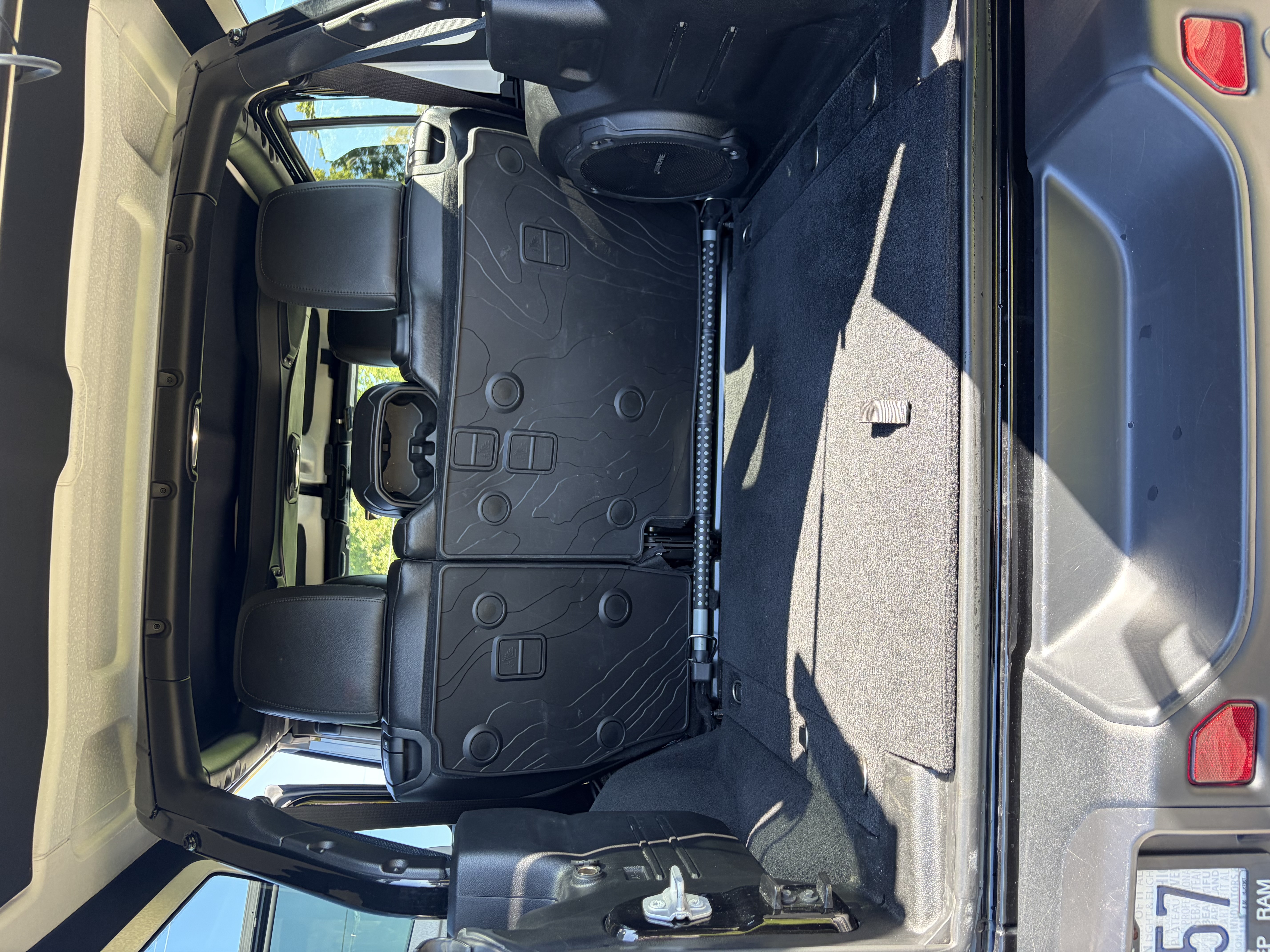 Used 2018 Jeep Wrangler Unlimited Rubicon AWD/4WD image 23