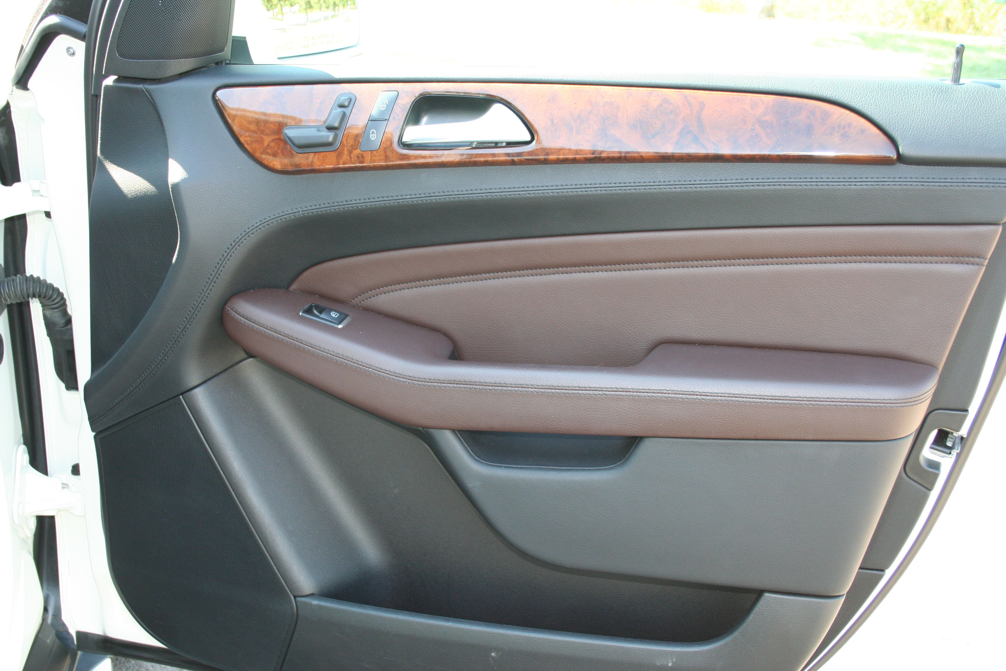 Used 2013 Mercedes-Benz ML 550 4MATIC image 17