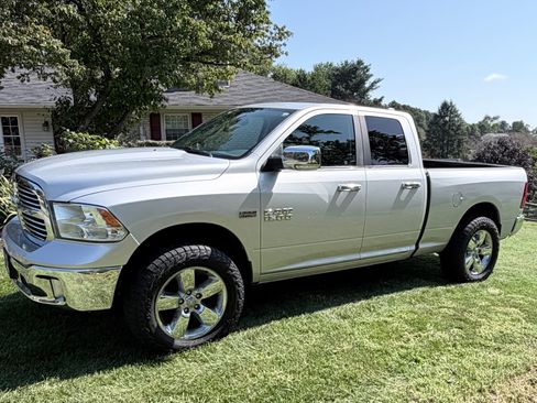 Used 2017 RAM 1500 Big Horn AWD/4WD image 1