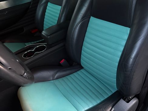 Used 2002 Ford Thunderbird RWD image 5