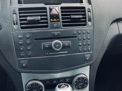 Used 2008 Mercedes-Benz C 300 4MATIC Sedan image 13