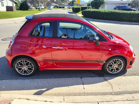 Used 2015 FIAT 500 Abarth w/ Comfort/Convenience Group image 5