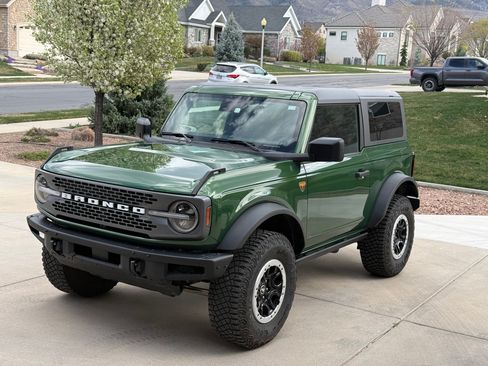 Used 2024 Ford Bronco Badlands w/ Sasquatch Package AWD/4WD image 12