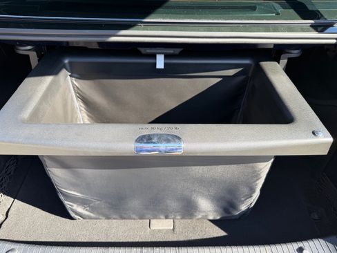 Used 2013 Mercedes-Benz E 350 Sedan image 20