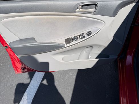 Used 2016 Hyundai Accent SE image 8