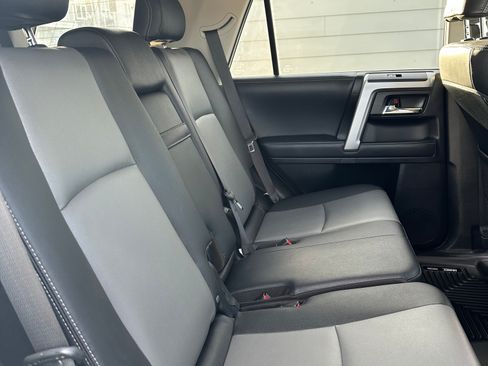 Used 2021 Toyota 4Runner SR5 Premium image 14