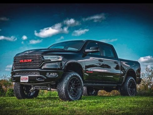 Used 2023 RAM 1500 Limited w/ (RED) Edition AWD/4WD image 4
