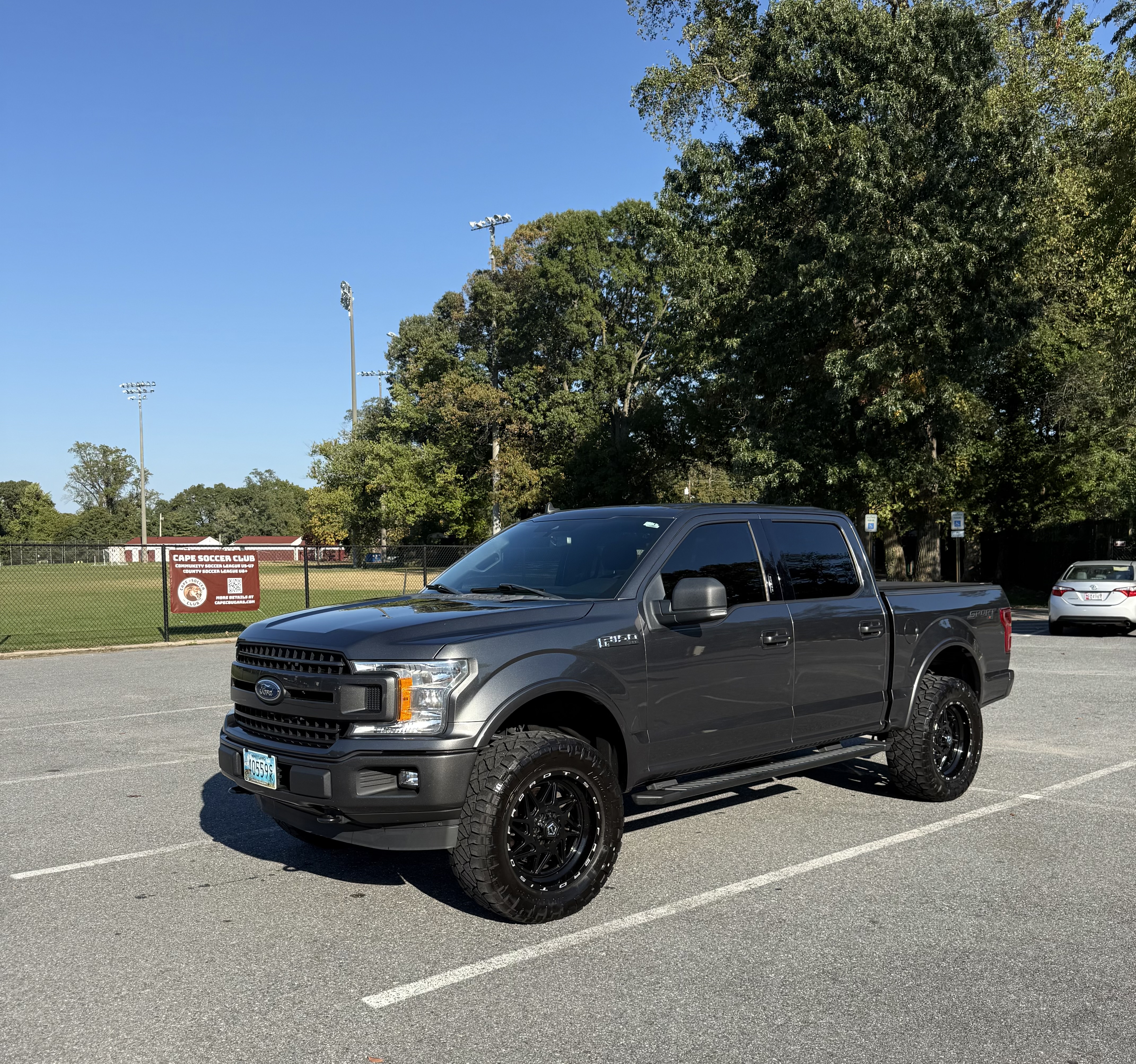 Used 2019 Ford F150 XLT w/ Equipment Group 302A Luxury AWD/4WD image 9
