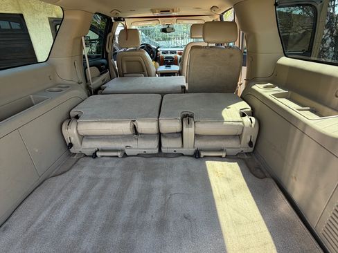 Used 2007 Chevrolet Suburban LT w/ LT Preferred Equipment Group image 17