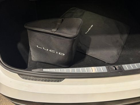 Used 2023 Lucid Air Touring image 11