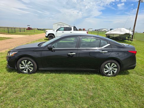 Used 2020 Nissan Altima 2.5 S FWD image 4