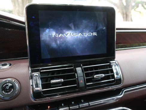 Used 2019 Lincoln Navigator L Black Label w/ Cargo Package image 14