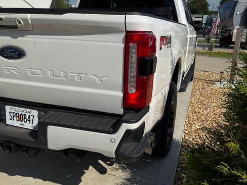 Used 2024 Ford F350 Lariat w/ Lariat Ultimate Package AWD/4WD image 15