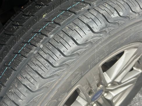 Used 2020 Ford F150 Lariat image 13