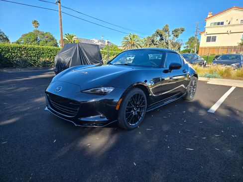 Used 2017 MAZDA MX-5 Miata RF Club w/ Brembo/BBS Package image 19