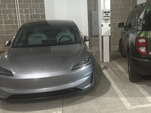 Used 2024 Tesla Model 3 Performance image 13
