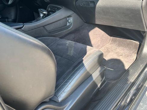 Used 2017 Dodge Challenger GT w/ GT Interior Package image 10