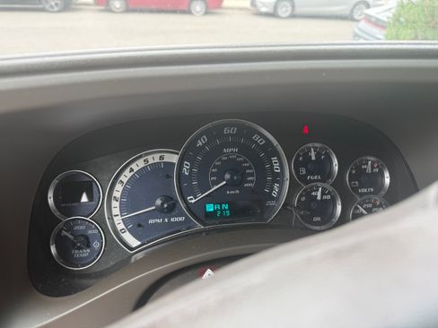Used 2002 Cadillac Escalade AWD image 13