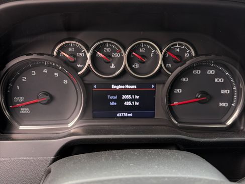 Used 2020 Chevrolet Silverado 1500 LT w/ Texas Edition image 11