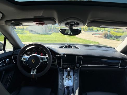 Used 2016 Porsche Panamera Edition image 12