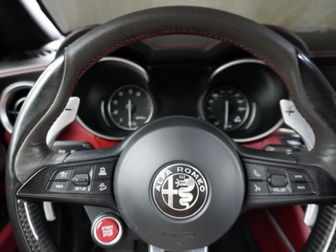 Used 2018 Alfa Romeo Stelvio Quadrifoglio w/ Driver Assist Dynamic Package image 9