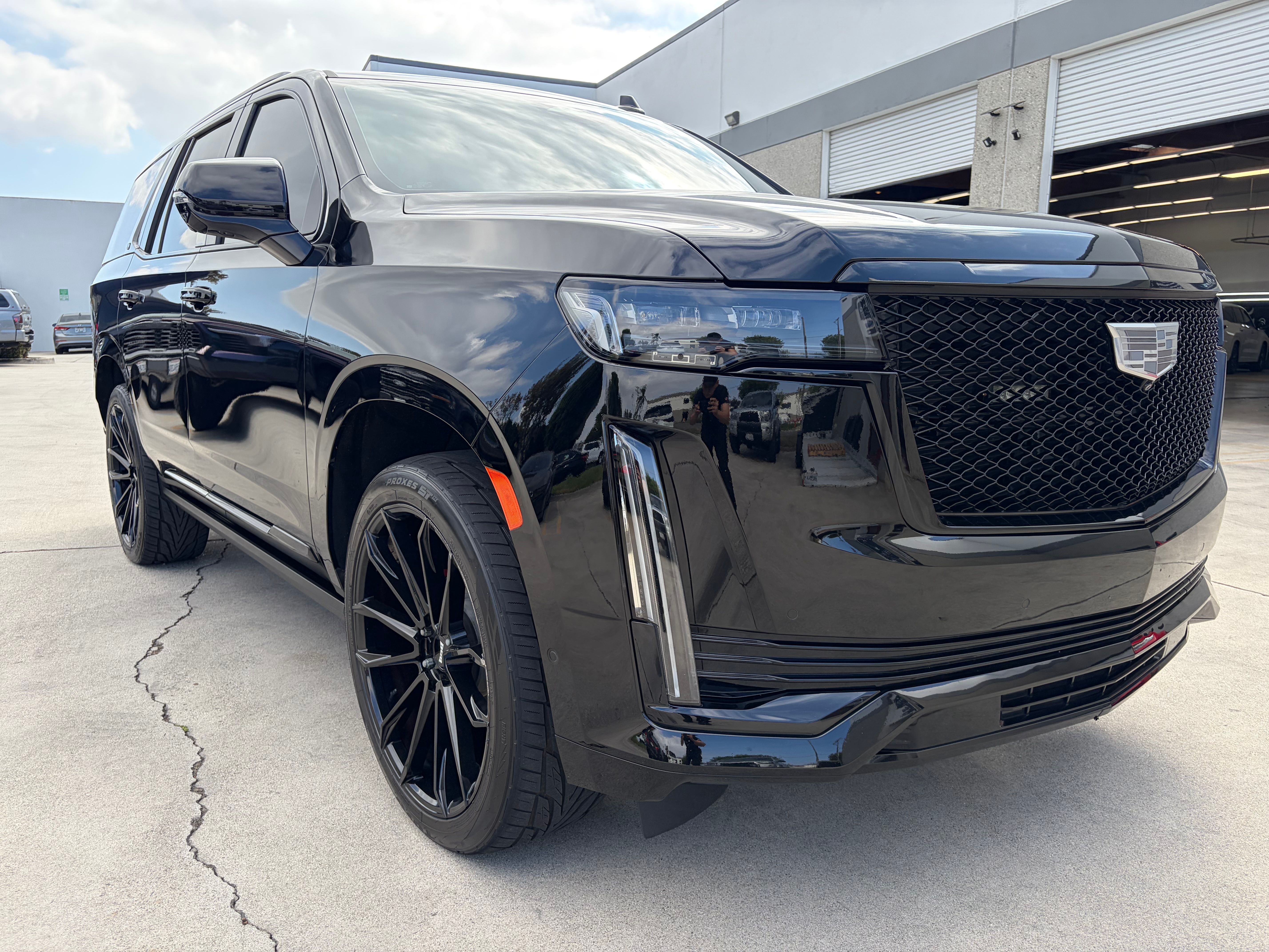 Used 2021 Cadillac Escalade Sport Platinum AWD/4WD image 1