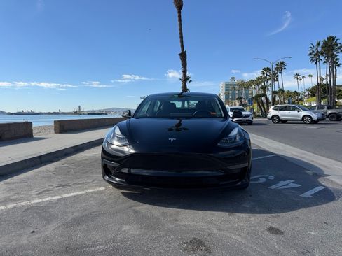 Used 2022 Tesla Model 3 Standard Sedan 4D image 2