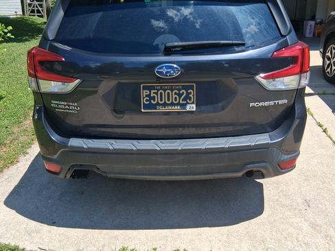Used 2019 Subaru Forester Premium w/ All-Weather Package AWD/4WD image 13